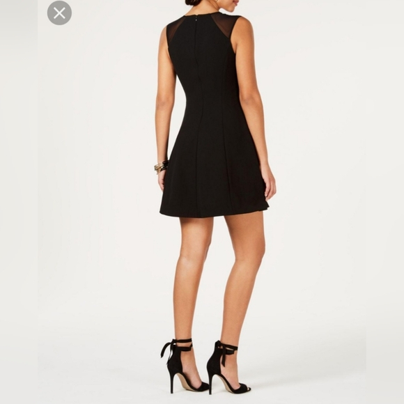 Guess crew neck beaded front sleeveless zippered dress, like new - Picture 3 of 10